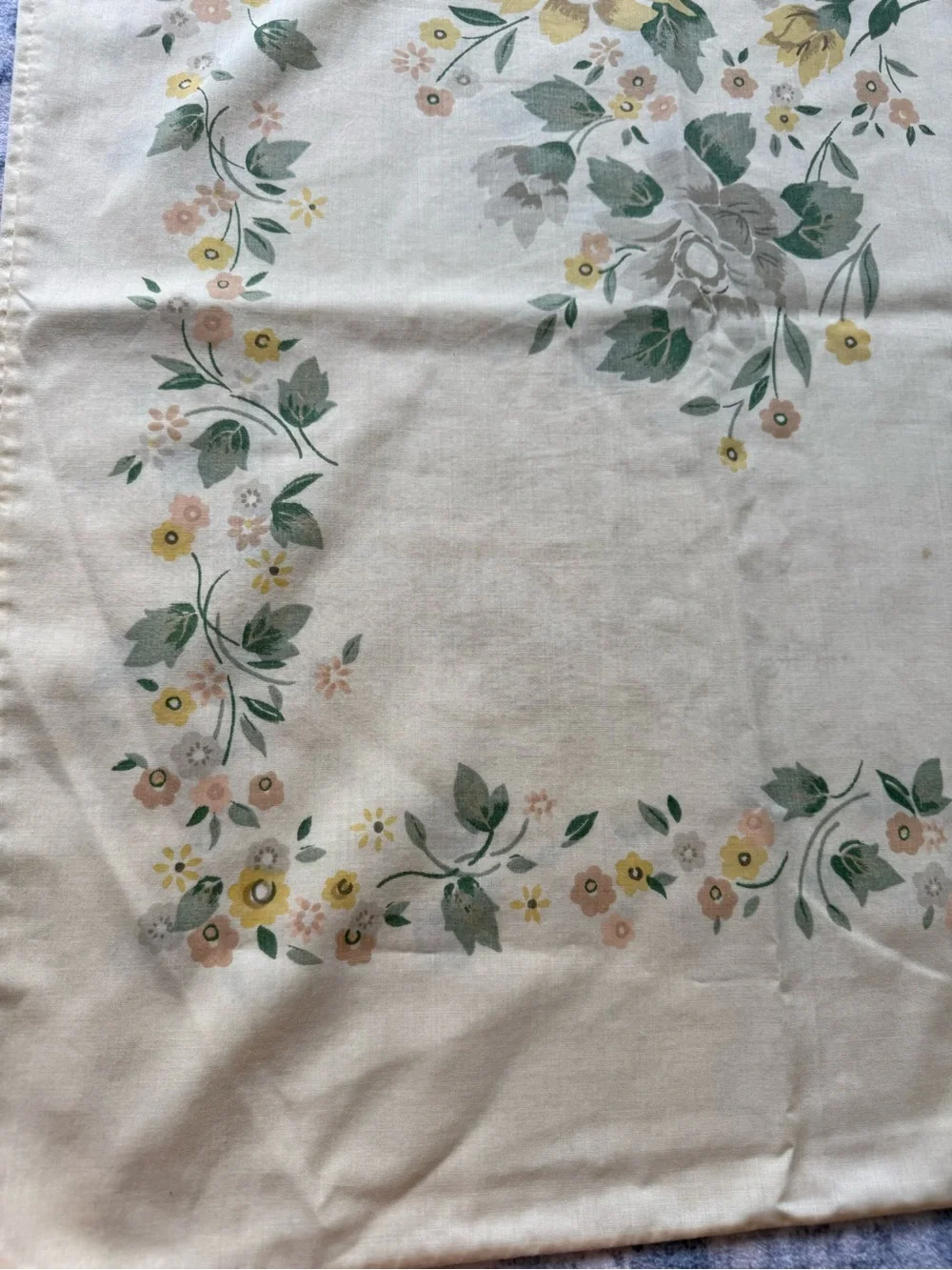 Vintage Pequot King Sheet Set Butter Yellow Floral 4 Pc Cottagecore USA 78x80
